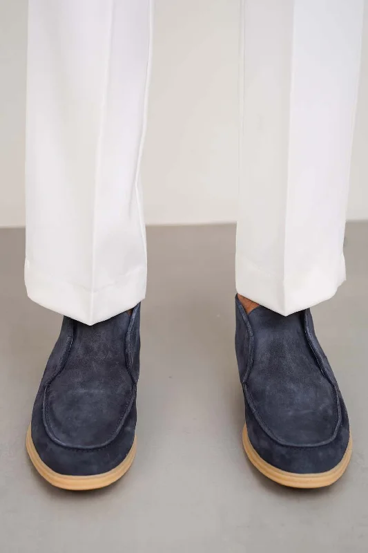 DARK NAVY