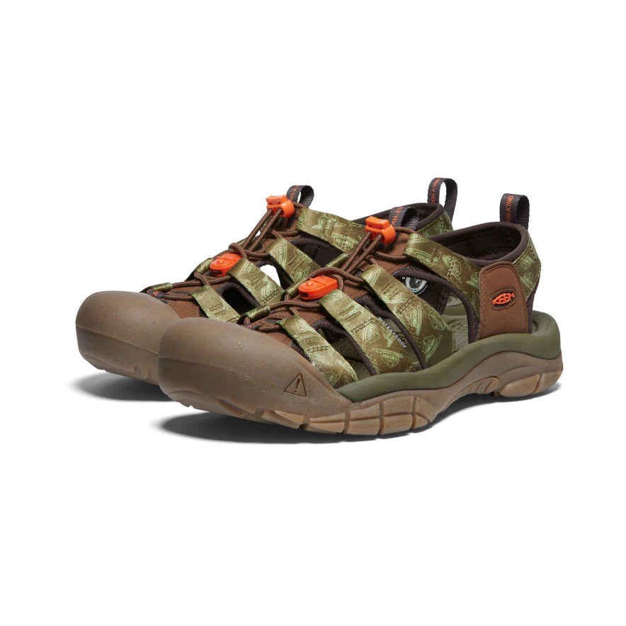 Breathable Running Shoes Men's Keen Newport X Smokey Bear Color: Smokey Bear / Military Olive
