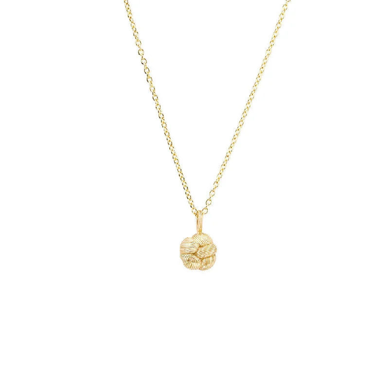 vintage-inspired moonstone necklace Savá 18K Gold Pendant