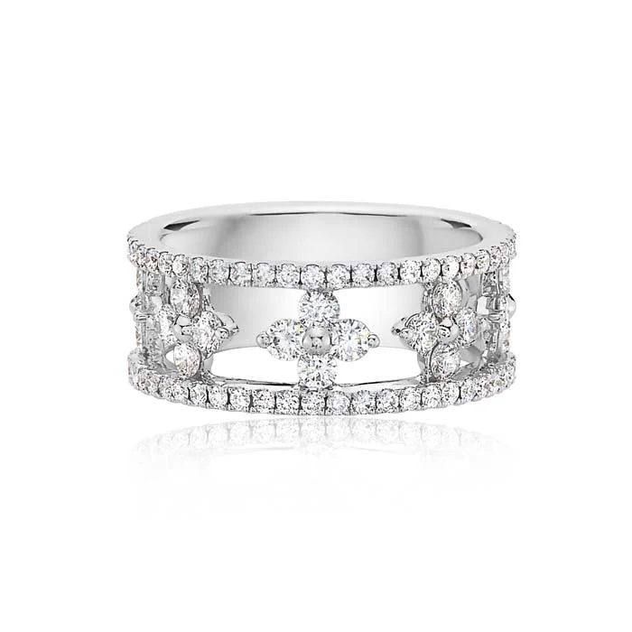 minimalist stacking rings set Charles Krypell Precious Pastel Diamond Clover Ring in 18K White Gold minimalist stacking rings set Charles Krypell Precious Pastel Diamond Clover Ring in 18K White Gold