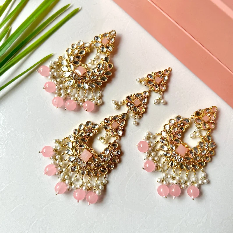 classic pearl strand necklace Ishaal Earring/Teeka Set (Baby Pink)