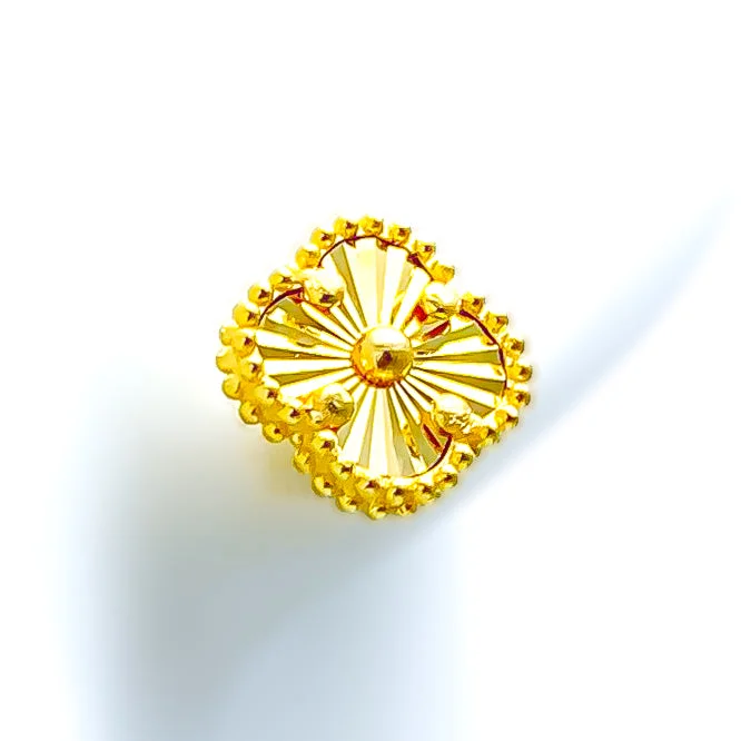 vintage diamond brooch pin Trendy Dazzling 21k Gold Small Clover Earrings