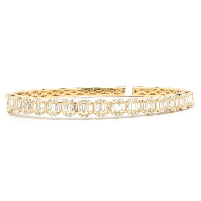 wedding band with diamonds 18 Karat Yellow Gold Mosaic Set Diamond Oval Link Bangle Bracelet
