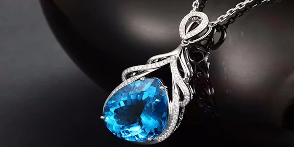 Radiant Pendant Necklace